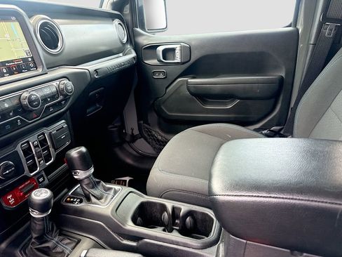 Used 2023 Jeep Wrangler Unlimited Rubicon 4xe w/ Cold Weather Group AWD/4WD image 26