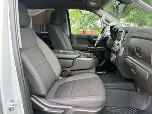 Used 2022 Chevrolet Silverado 1500 RST w/ LPO, Blackout Package AWD/4WD image 24