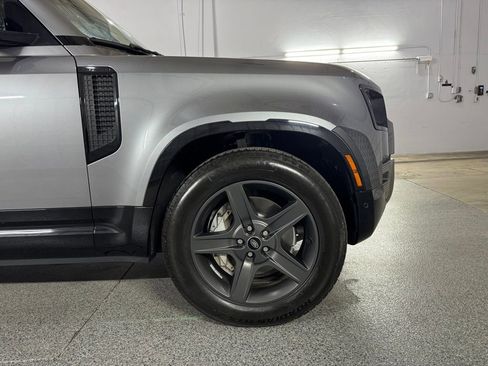 Used 2022 Land Rover Defender 110 X-Dynamic SE AWD/4WD image 5