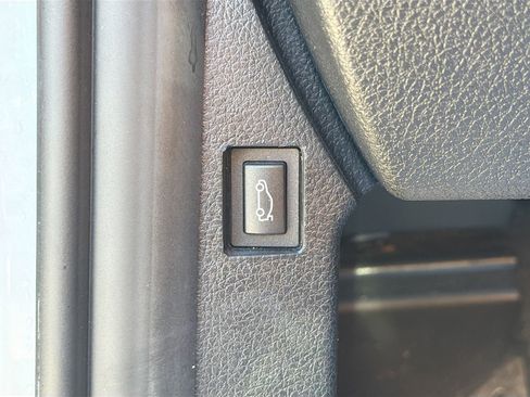 Used 2018 BMW M240i Convertible image 15