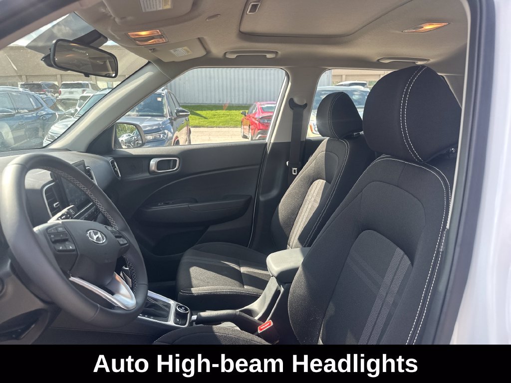 Used 2026 Hyundai Venue SEL FWD image 11