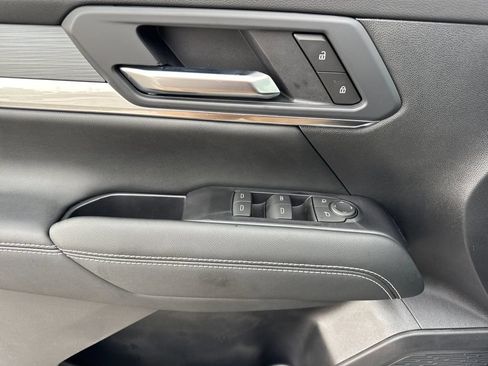 New 2027 GMC Terrain Elevation FWD image 10