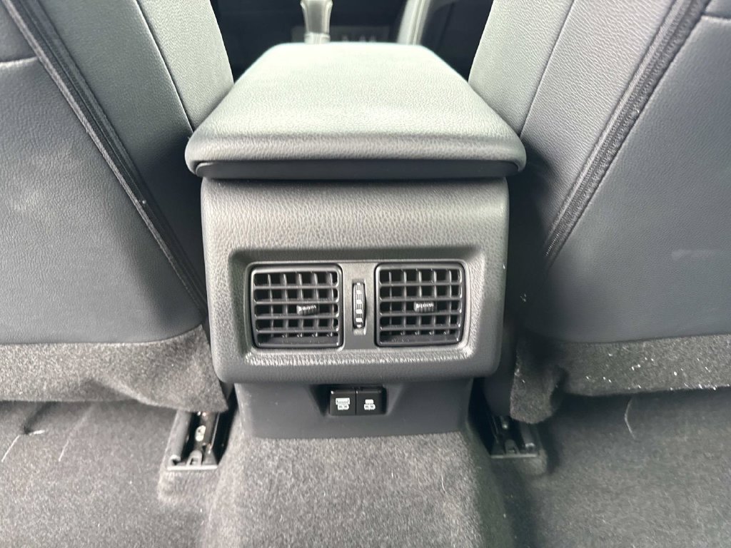 Used 2026 Toyota Camry SE FWD image 19