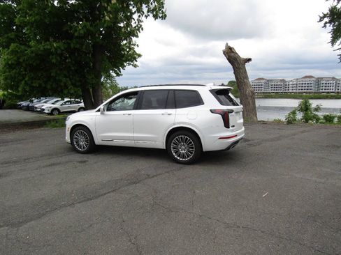 Used 2020 Cadillac XT6 Sport AWD/4WD image 4