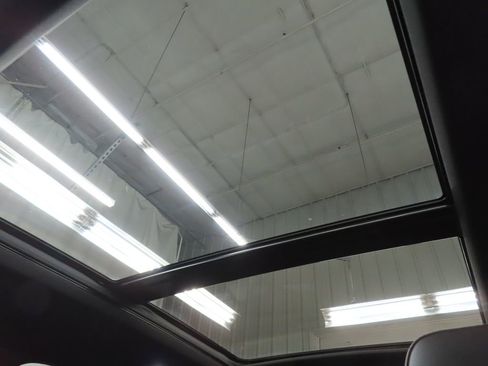 Used 2021 Chevrolet Blazer RS w/ Enhanced Convenience Package AWD/4WD image 33