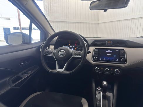 Used 2020 Nissan Versa SV FWD image 15