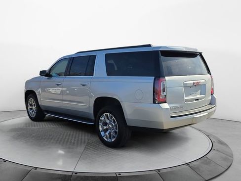 Used 2016 GMC Yukon XL SLT w/ Enhanced Security Package image 3
