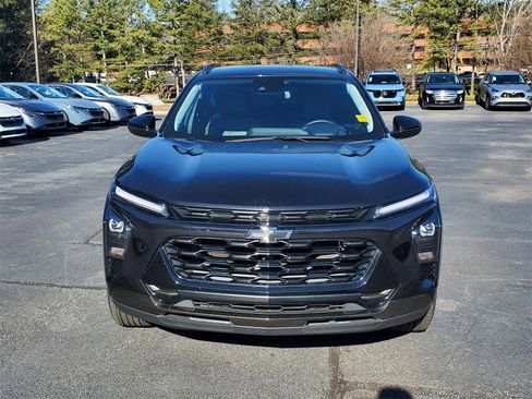 Used 2025 Chevrolet Trax ACTIV w/ Driver Confidence Package image 11