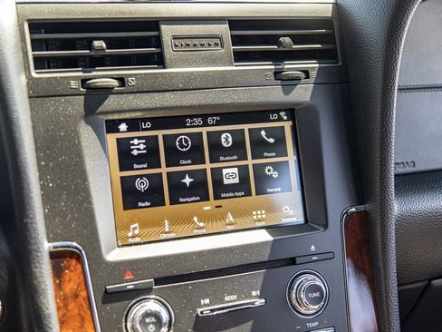 Used 2017 Lincoln Navigator L Select AWD/4WD image 29
