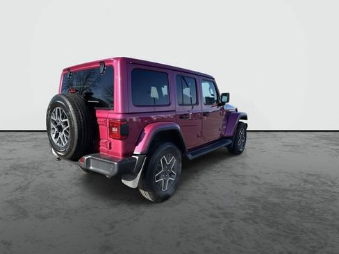 Used 2024 Jeep Wrangler Sahara w/ Safety Group image 7