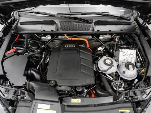 Used 2020 Audi Q5 e Premium Plus image 27