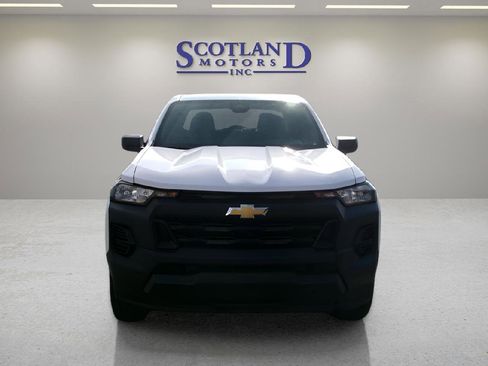 Used 2024 Chevrolet Colorado W/T image 3