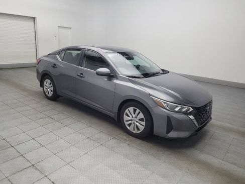 Used 2025 Nissan Sentra S FWD image 11