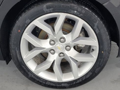 Used 2019 Chevrolet Impala Premier FWD image 11
