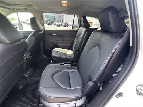 Used 2026 Toyota Highlander XLE AWD/4WD image 26