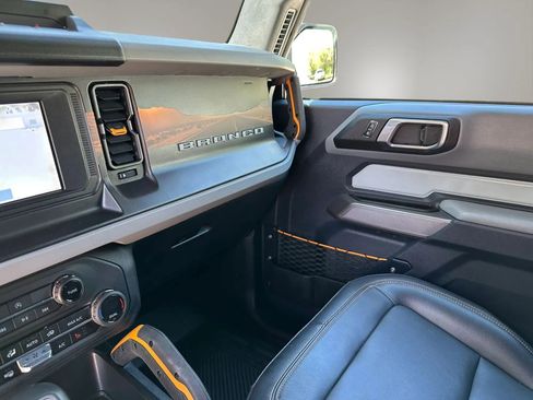 Used 2023 Ford Bronco Badlands AWD/4WD image 29