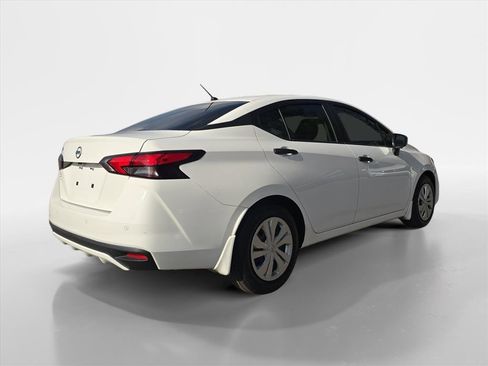 Used 2021 Nissan Versa S image 5