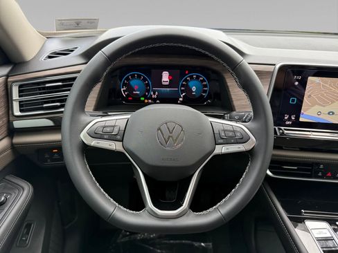 New 2026 Volkswagen Atlas SEL image 12