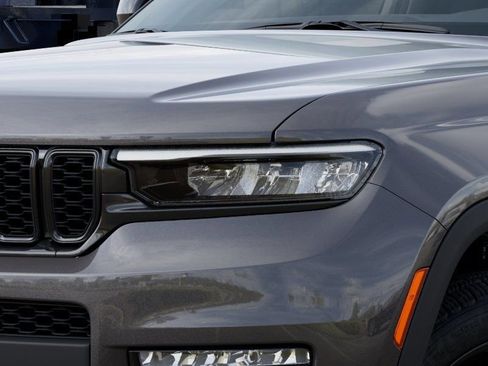 New 2025 Jeep Grand Cherokee L Limited w/ Black Appearance Package image 12