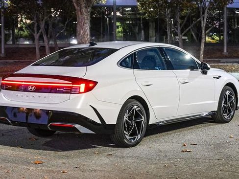 New 2026 Hyundai Sonata SEL FWD image 4