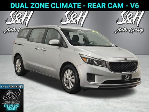 Used 2018 Kia Sedona L FWD image 1