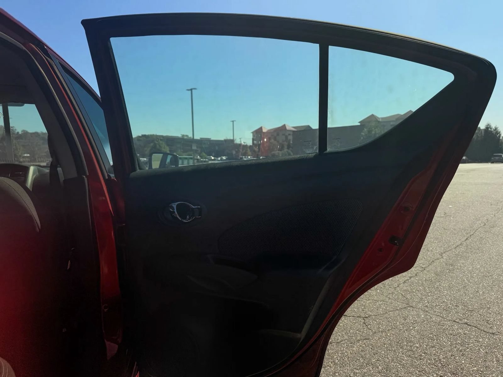 Used 2015 Nissan Versa SV w/ SV Appearance Package FWD image 10