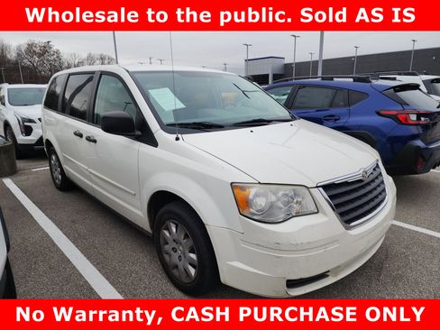 Used 2008 Chrysler Town & Country LX w/ Entertainment Group #1 image 1