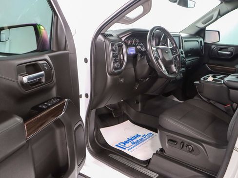 Used 2020 Chevrolet Silverado 1500 RST w/ True North Edition AWD/4WD image 3