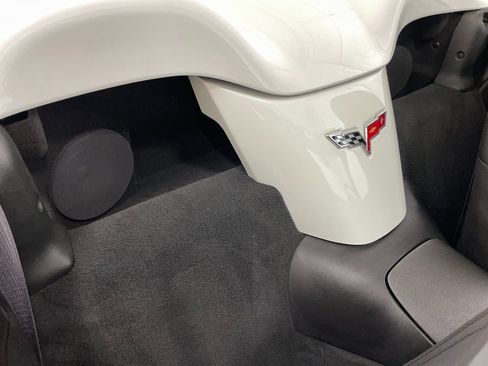 Used 2010 Chevrolet Corvette Convertible w/ Preferred Equipment Group image 43