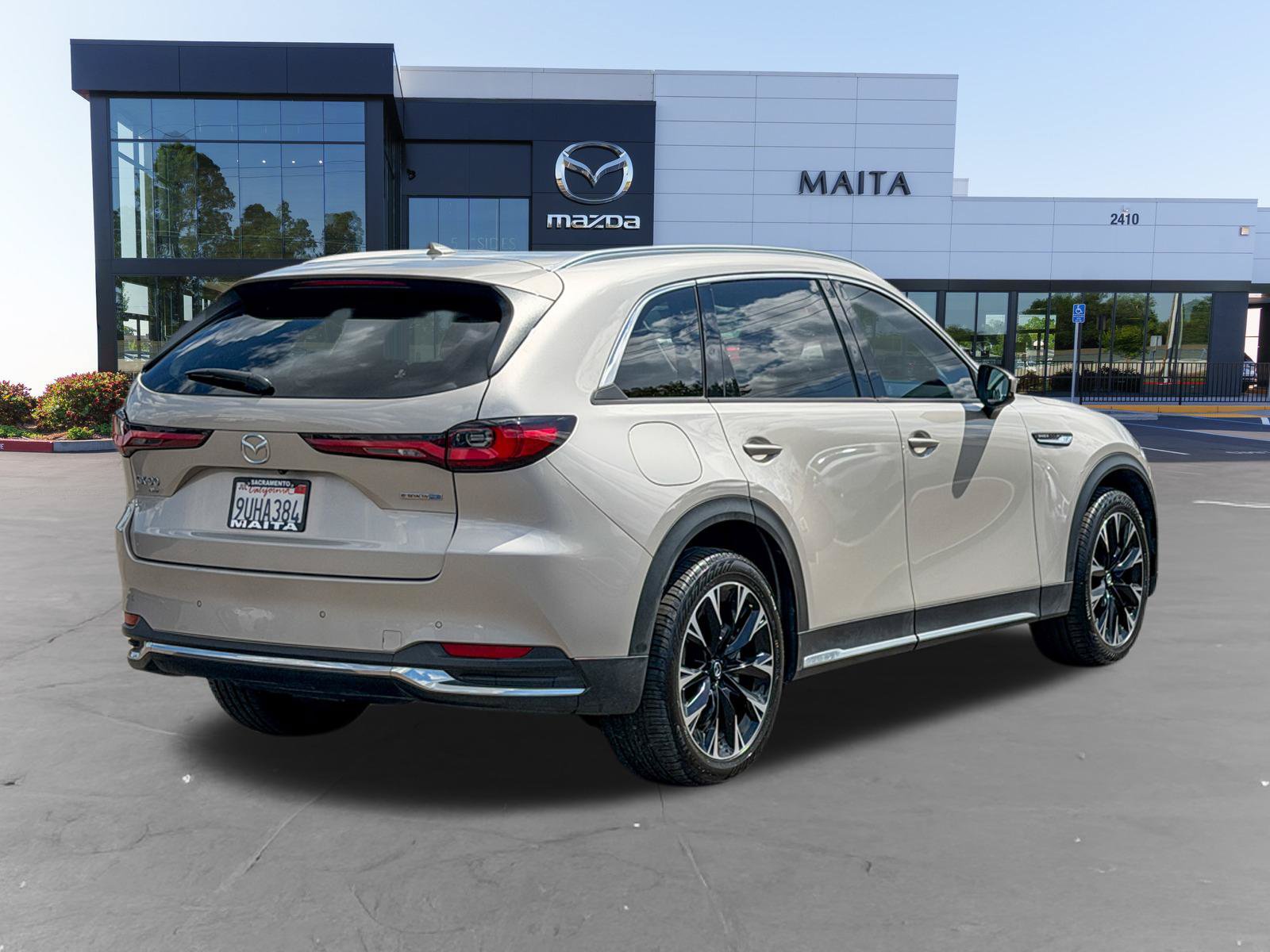 Certified 2024 MAZDA CX-90 Plug-In Hybrid w/ Premium Pkg AWD/4WD image 5