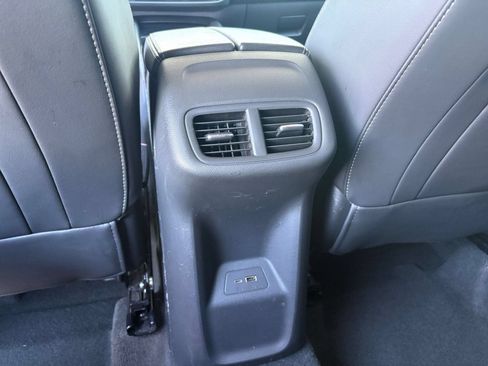 Used 2024 Buick Envision Preferred AWD/4WD image 23
