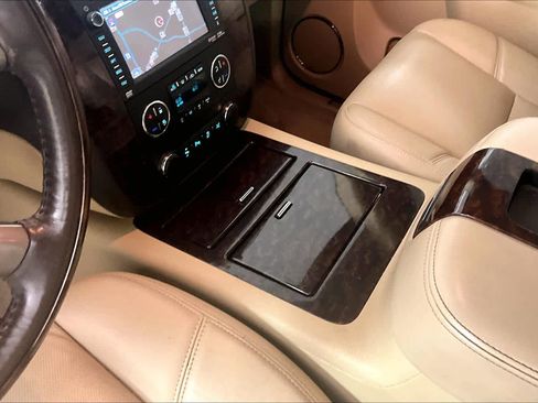 Used 2013 GMC Yukon XL Denali RWD image 15
