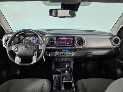 Used 2022 Toyota Tacoma SR5 w/ Technology Package RWD image 26
