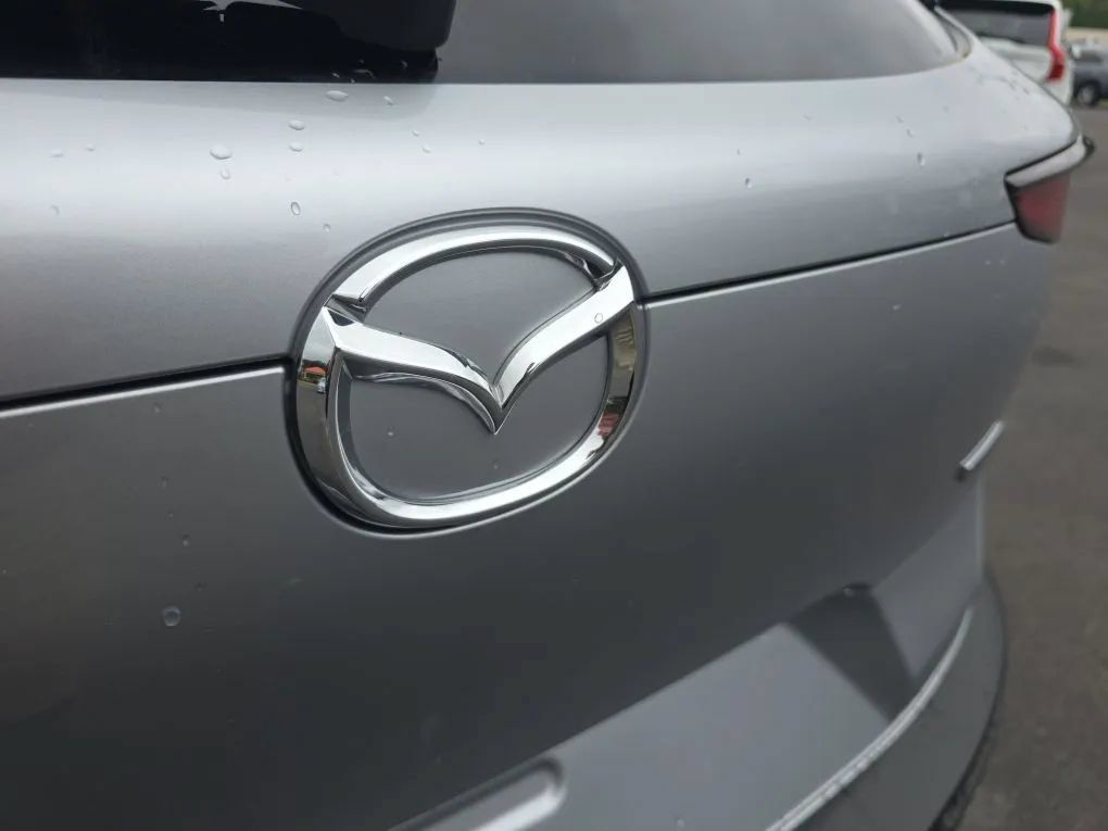 Used 2021 MAZDA CX-30 FWD 2.5 S w/ Select Package image 10