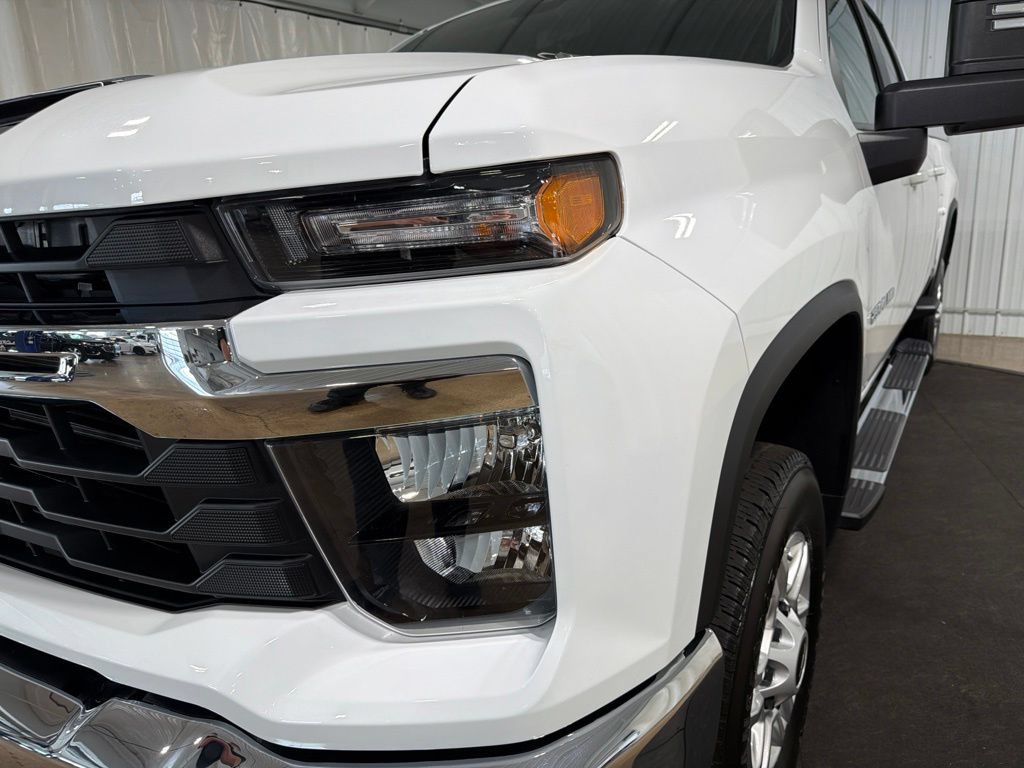 Certified 2025 Chevrolet Silverado 2500 LT w/ Convenience Package AWD/4WD image 14
