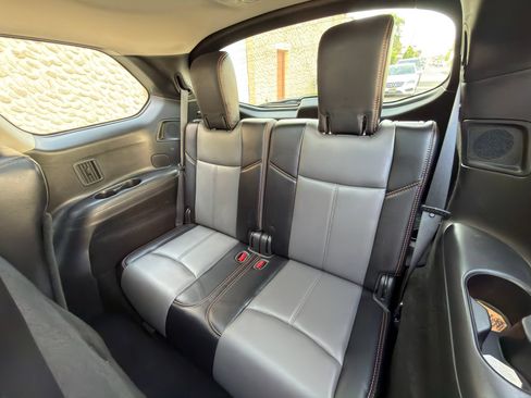 Used 2019 Nissan Pathfinder SL AWD/4WD image 19