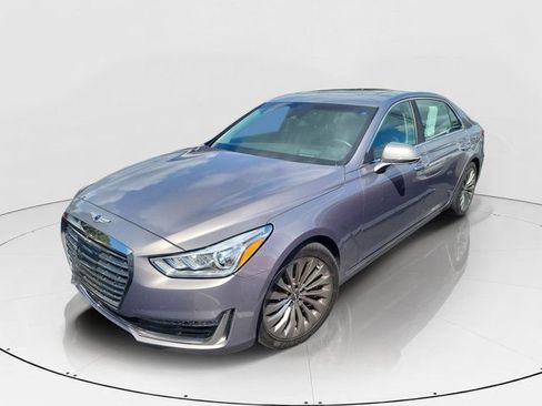 Used 2018 Genesis G90 3.3T Premium RWD image 5