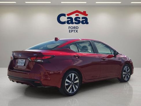 Used 2020 Nissan Versa SR image 3