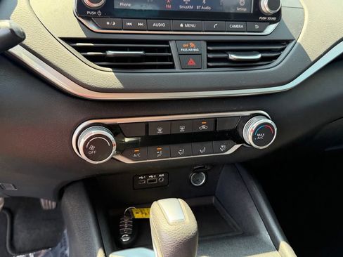 Used 2020 Nissan Altima 2.5 S FWD image 23