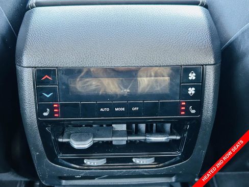 Used 2023 Jeep Grand Cherokee L Limited w/ Black Appearance Package image 7