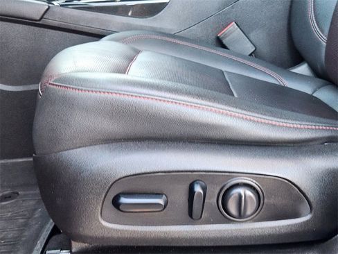 Used 2021 Chevrolet Blazer RS w/ Enhanced Convenience Package image 19