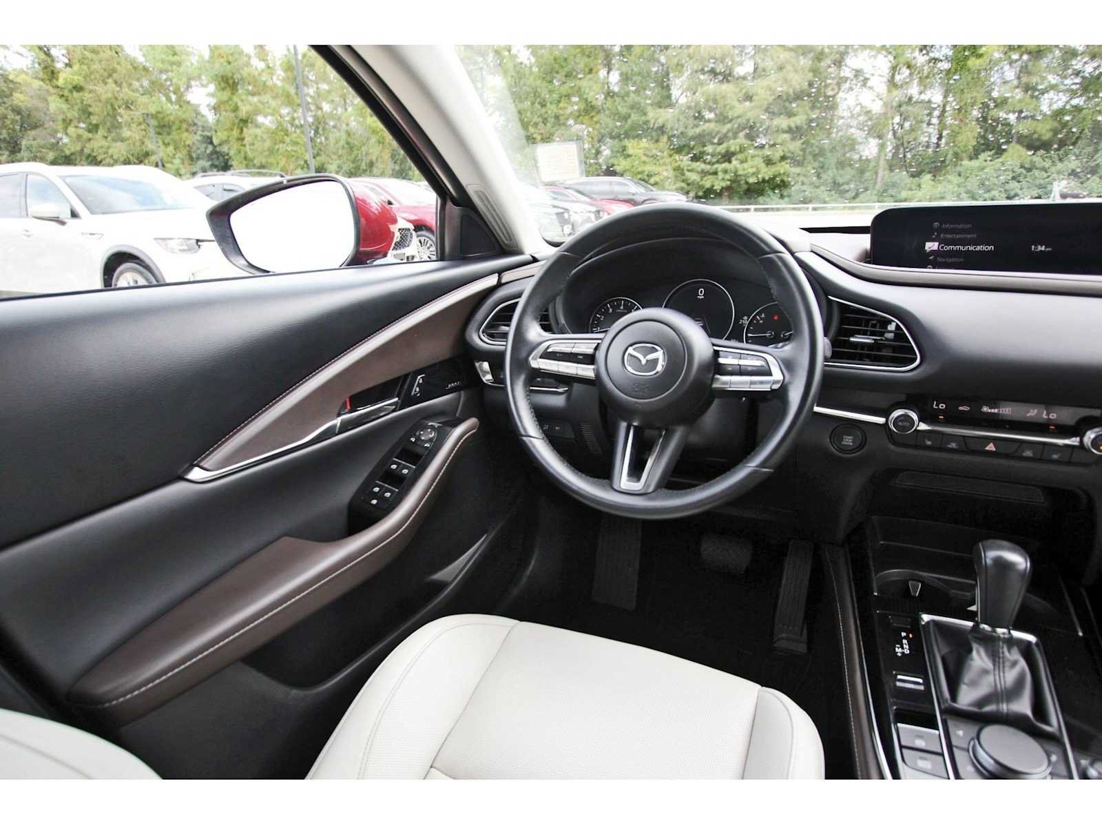 Used 2023 MAZDA CX-30 AWD 2.5 S w/ Premium Package image 6