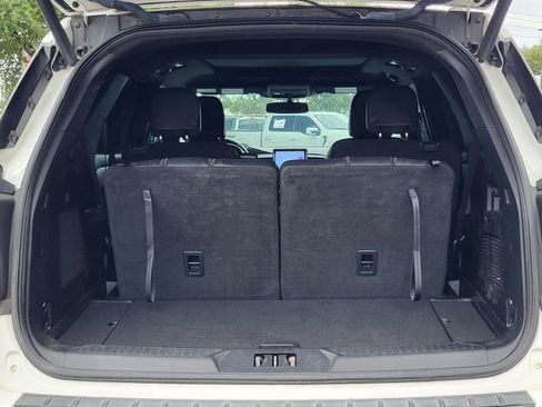 Certified 2023 Ford Explorer ST-Line RWD image 32