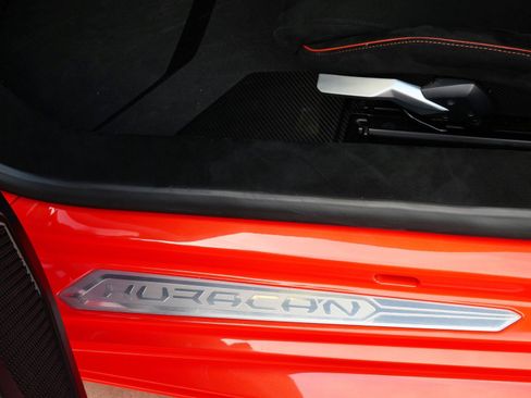 Used 2022 Lamborghini Huracan STO image 26