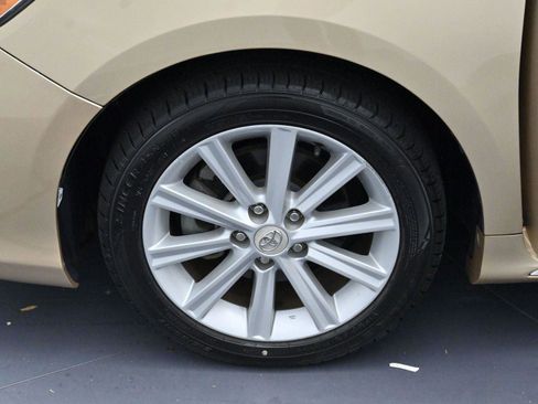 Used 2012 Toyota Camry XLE image 31