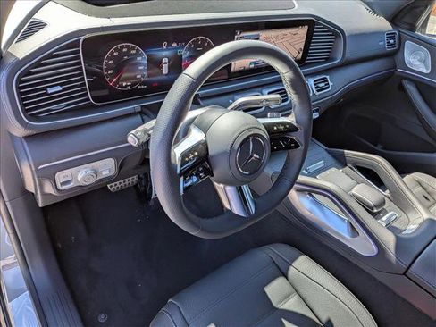 New 2026 Mercedes-Benz GLS 580 4MATIC image 3