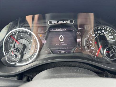 Used 2021 RAM 1500 Big Horn image 13