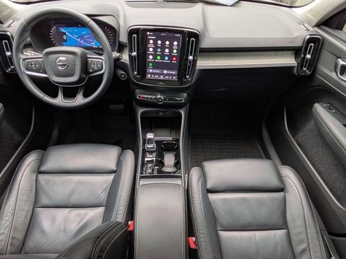 Certified 2023 Volvo XC40 B5 Plus w/ Protection Package Premier AWD/4WD image 16