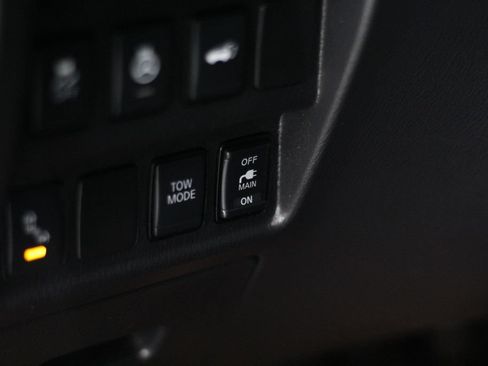 Used 2020 Nissan Pathfinder SL AWD/4WD image 53
