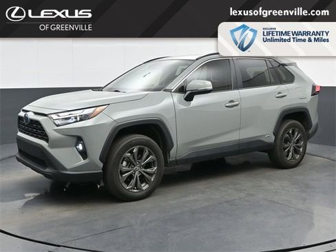 Used 2023 Toyota RAV4 XLE Premium image 4